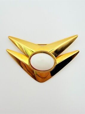 Vintage Geometric Gold Tone Brooch White Cabochon Accent